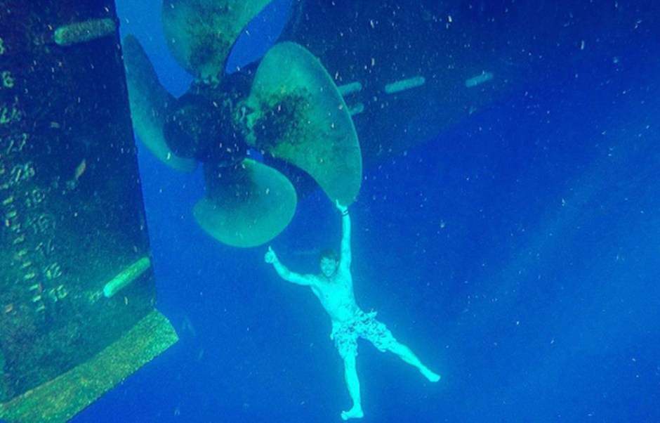 940x602, 90 Kb / дайвер, вода, гребной, винт