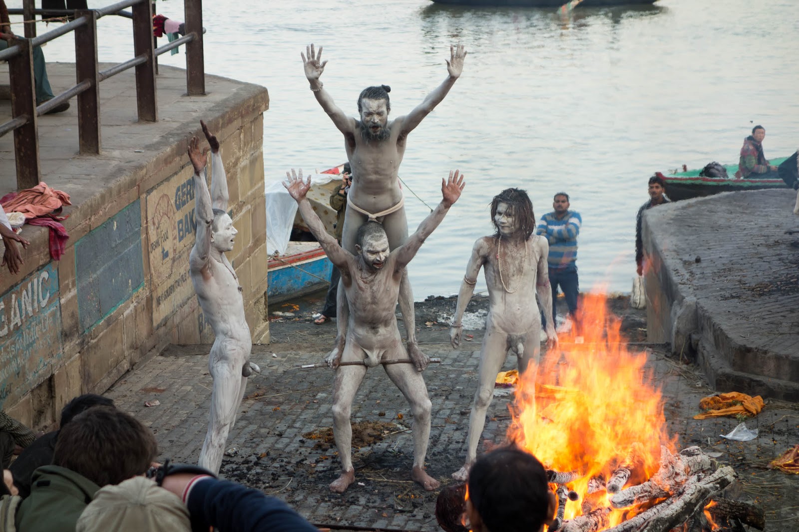 1600x1066, 319 Kb / костер, гимнастика, алле-оп