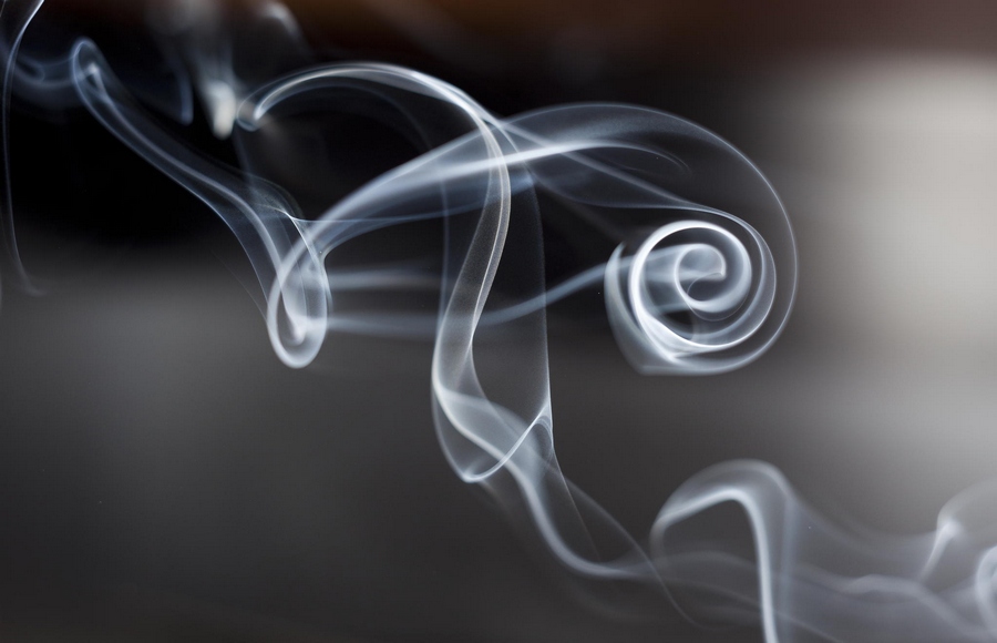 900x580, 147 Kb / дым, завитки, мгновение