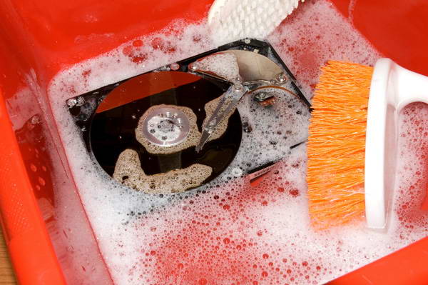 600x399, 45 Kb / винчестер, чистка