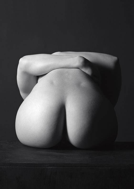 562x794, 19 Kb / попости, ч/б