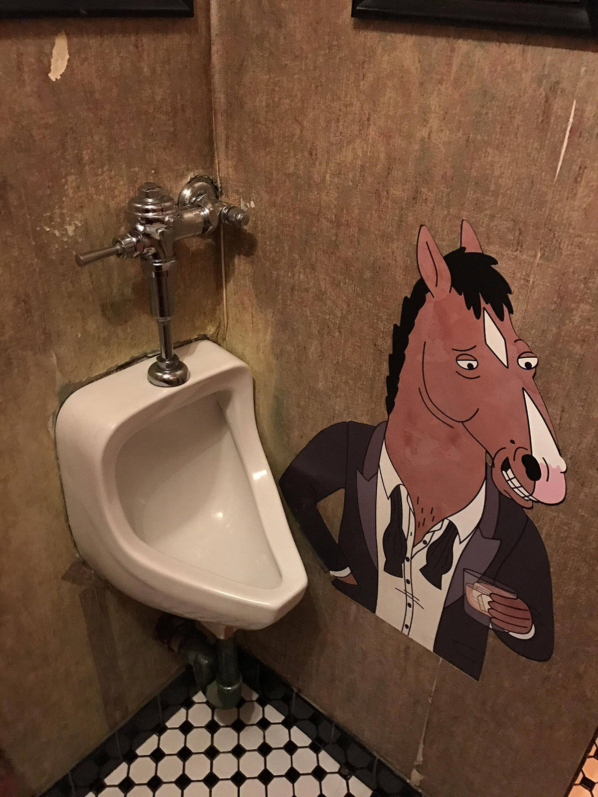 1200x1600, 257 Kb / угол, писсуар, конь, БоДжек