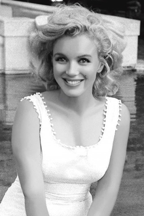 500x751, 69 Kb / Marilyn Monroe, Мэрилин Монро, улыбка, ретро, ч/б