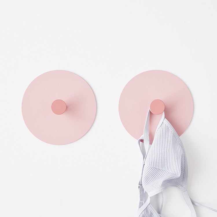 750x750, 40 Kb / сиськи, присоски, лифчик, бюстгальтер