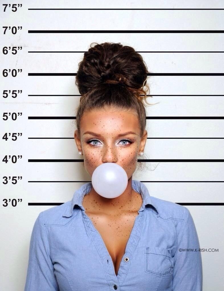 787x1024, 124 Kb / пузырь, веснушки, жвачка