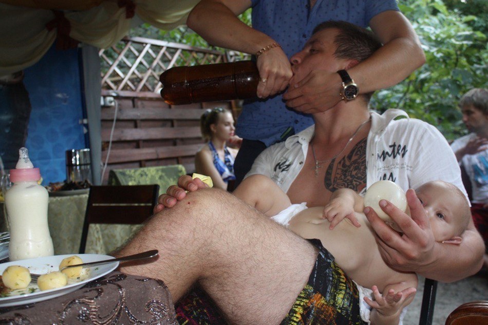 950x632, 145 Kb / ребенок, пиво, молоко