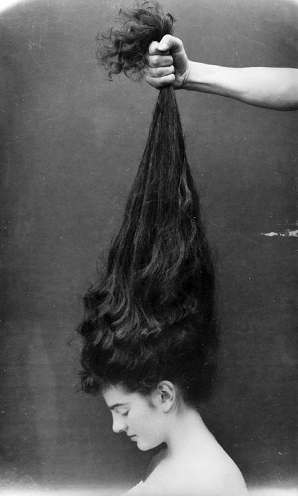 600x998, 98 Kb / волосы, ч/б