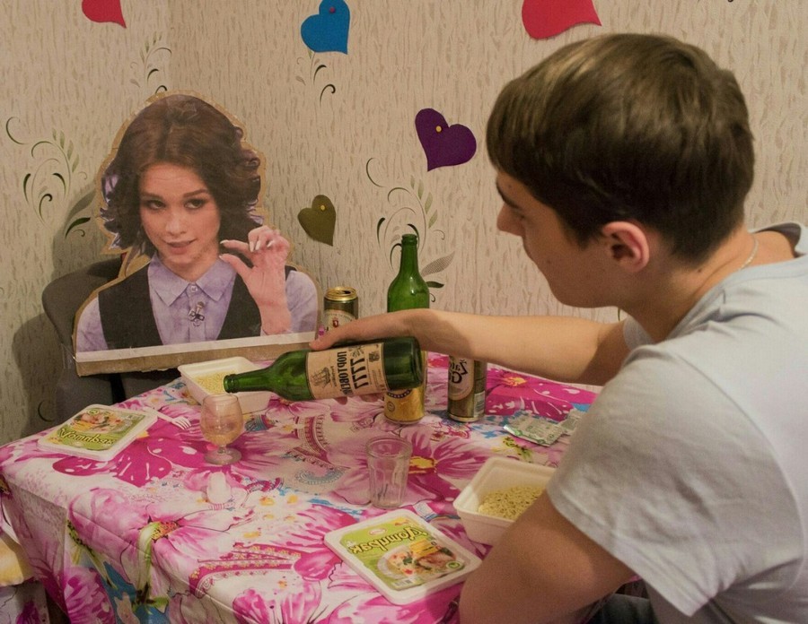 900x696, 154 Kb / пиво, шурыгина, на донышке, роллтон