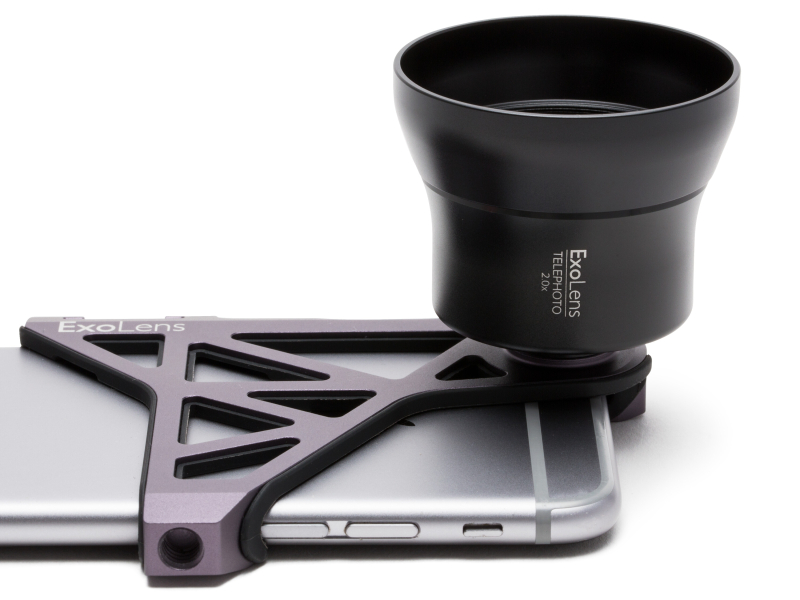 800x600, 232 Kb / гаджет, телефон, объектив, ч/б