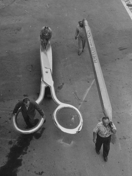 451x600, 27 Kb / ножницы, карандаш, ч/б