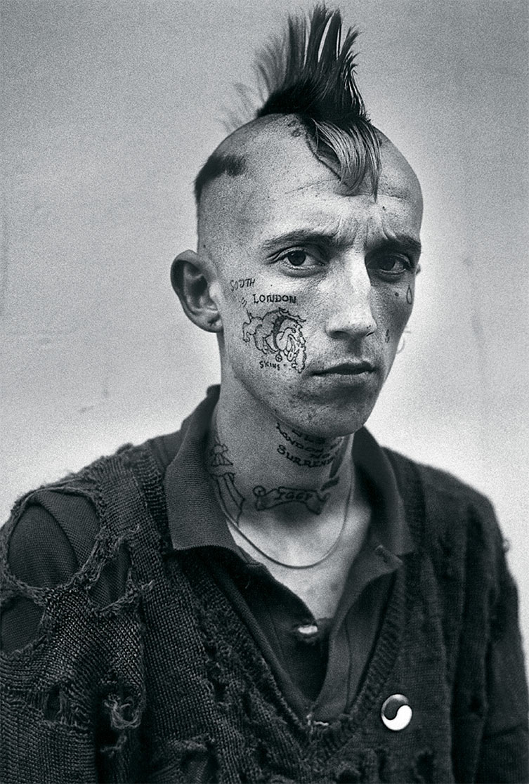 753x1116, 222 Kb / мужчина, панк, тату, ирокез