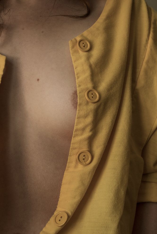 665x993, 60 Kb / пуговицы, сосок