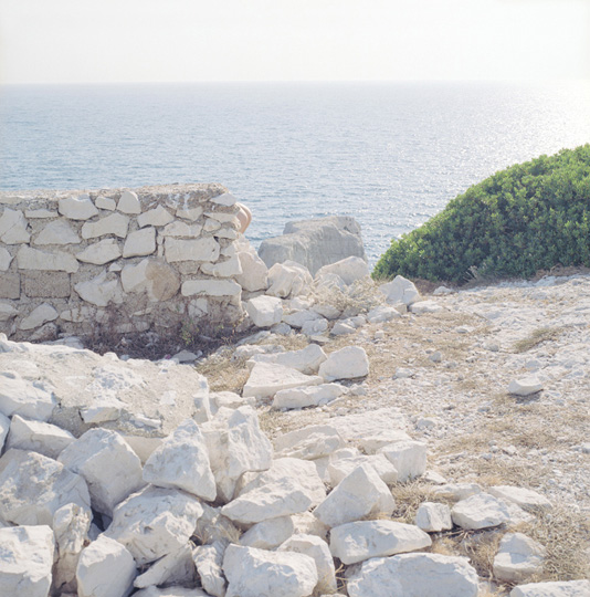 534x540, 120 Kb / жопа, камни, море