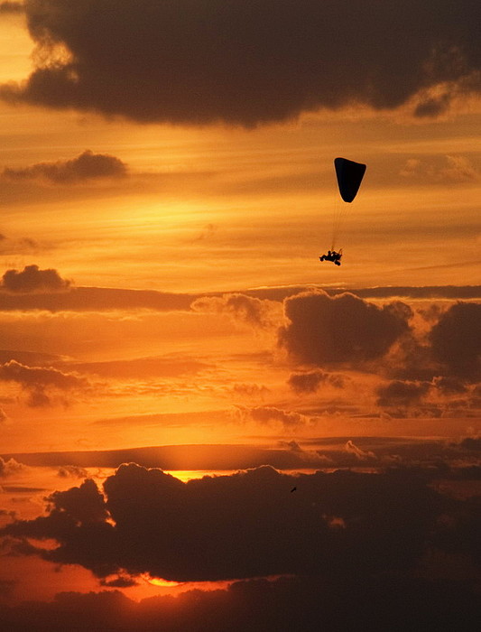 533x700, 70 Kb / парамотор