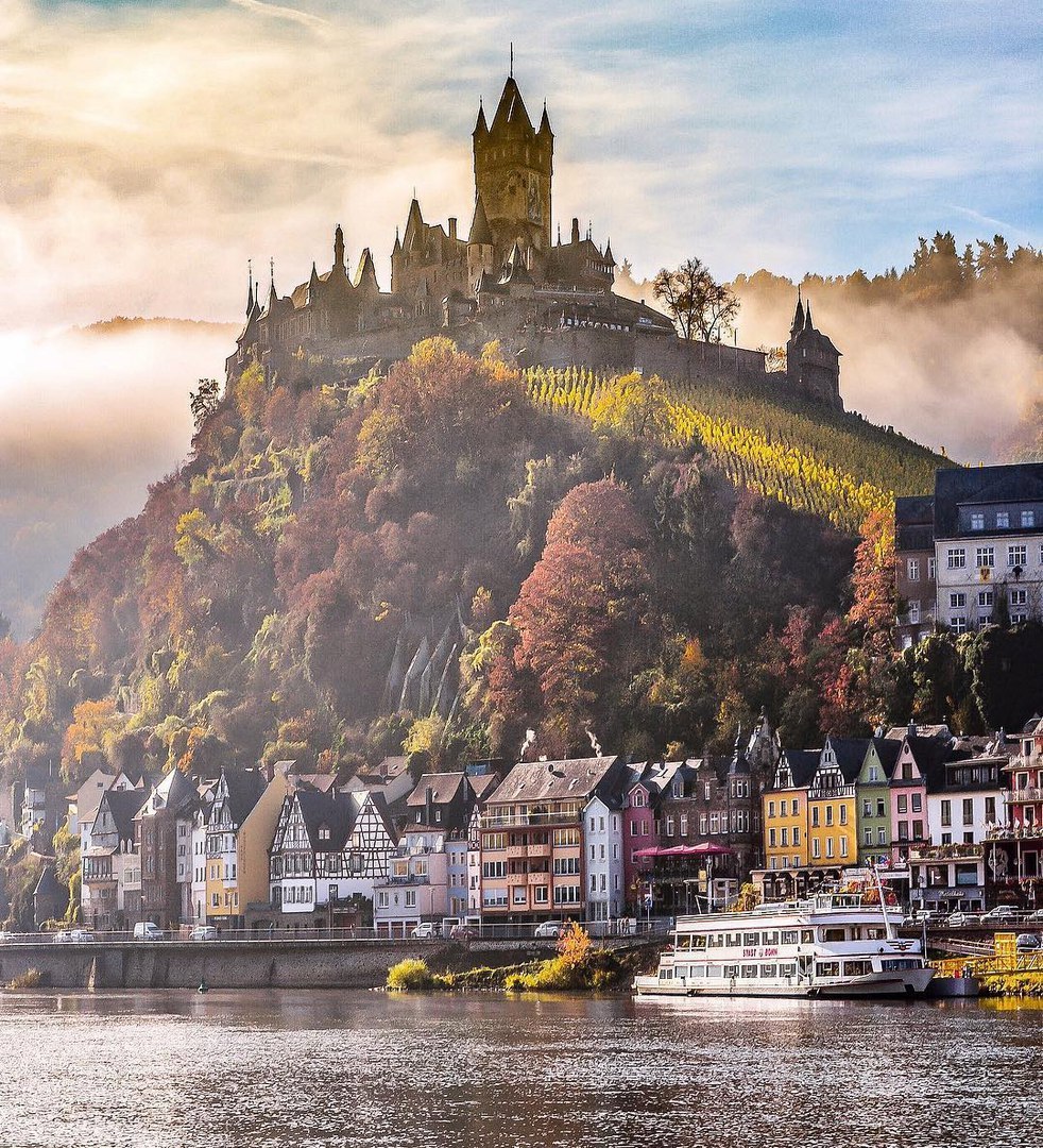 982x1080, 397 Kb / Кохем, Германия