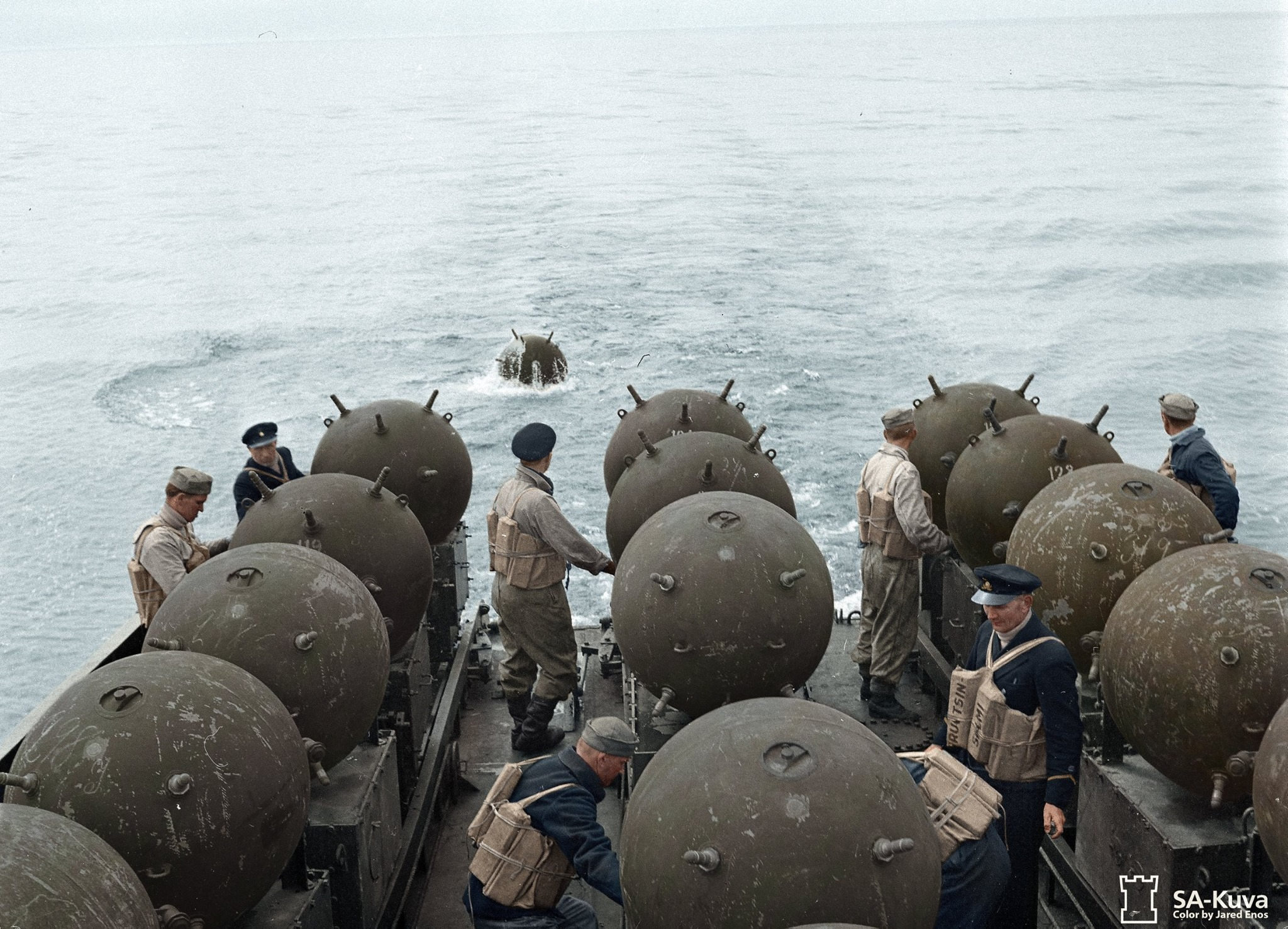 2048x1477, 612 Kb / мины, вторая мировая