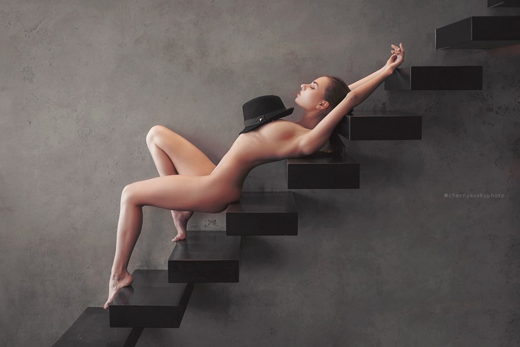 1024x684, 74 Kb / ступеньки, лестница, голая, шляпа