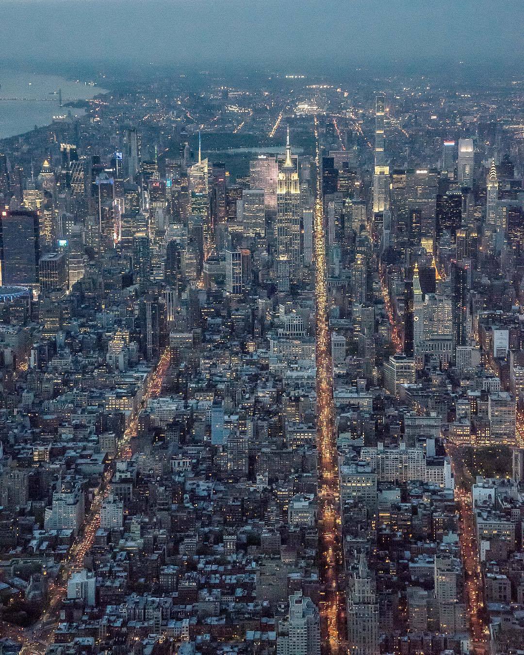 1080x1350, 391 Kb / чикаго, ночь, город, небоскребы, нью-йорк