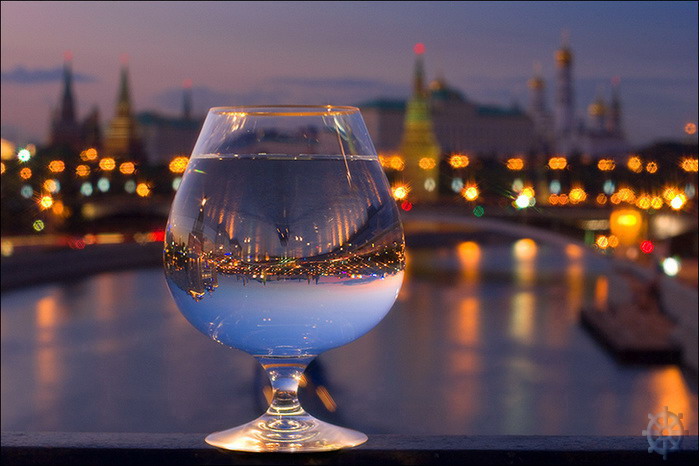 699x466, 88 Kb / бокал