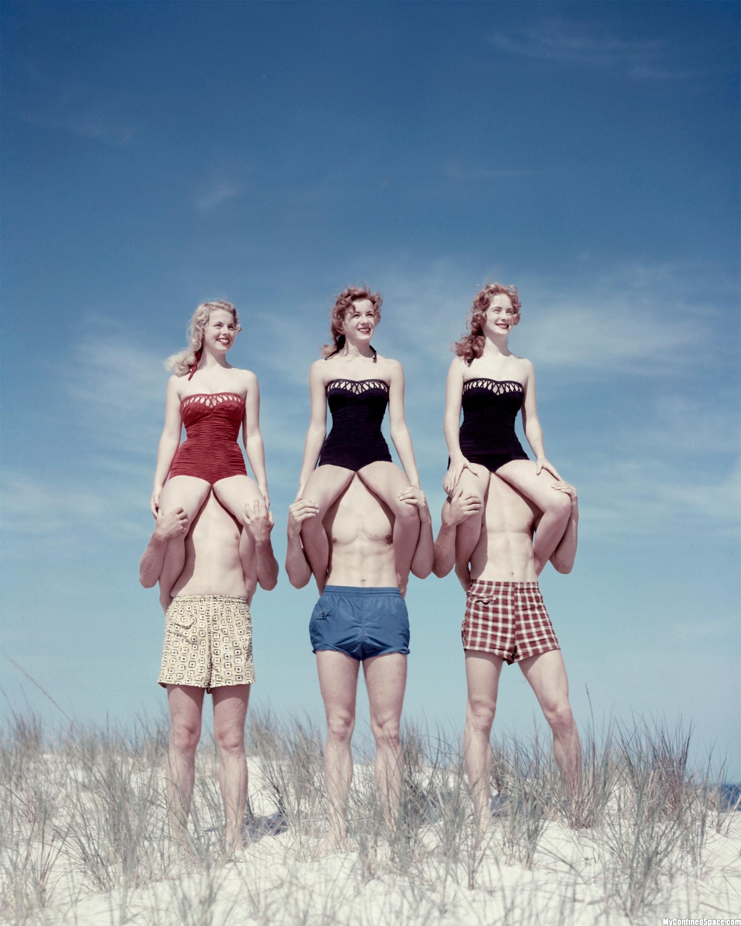 2363x2953, 575 Kb / пляж, девушки, мужчины, трусы, купальники, ретро, Weronika Gesicka