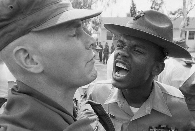 640x430, 45 Kb / расист