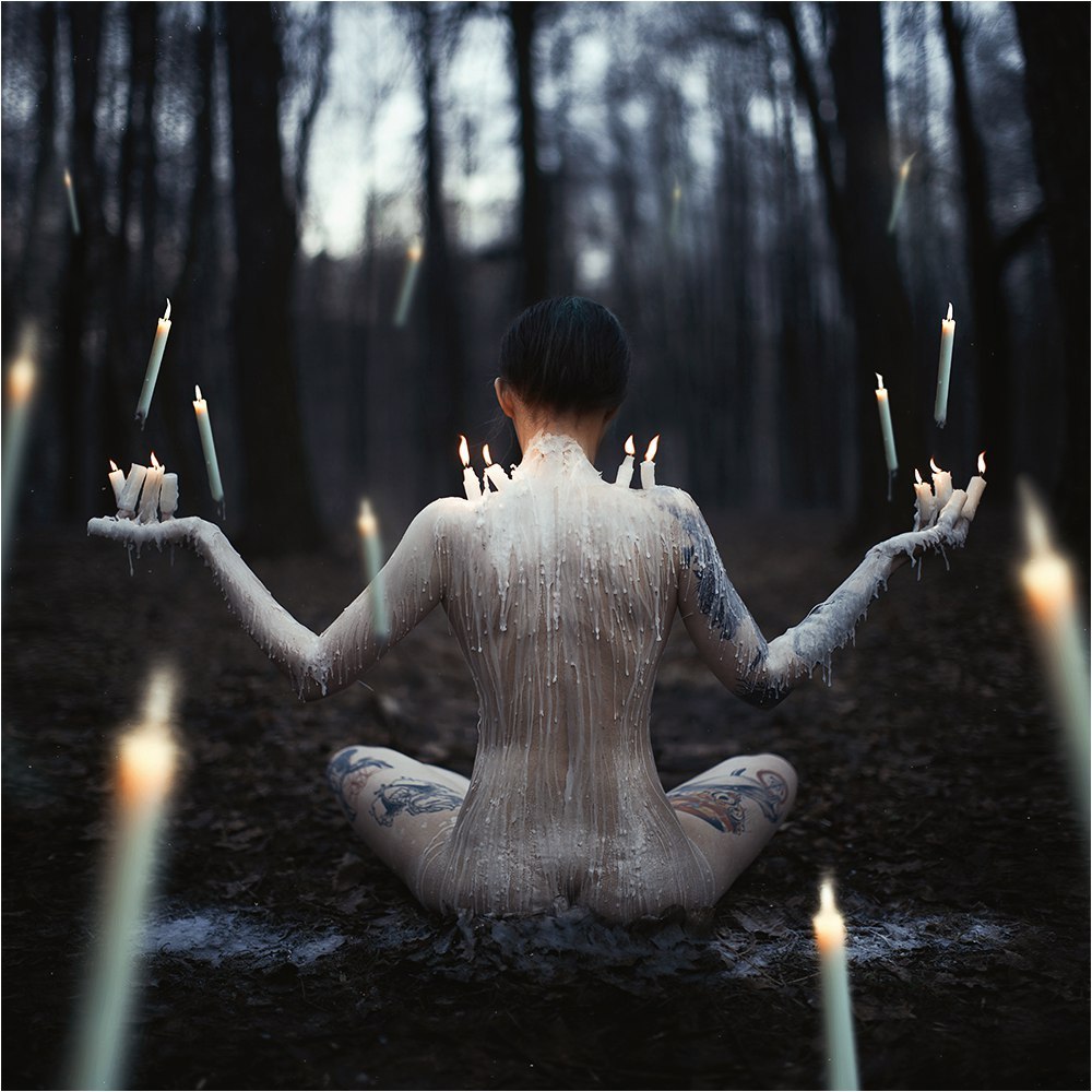 1000x1000, 151 Kb / женщина, свечи, лес