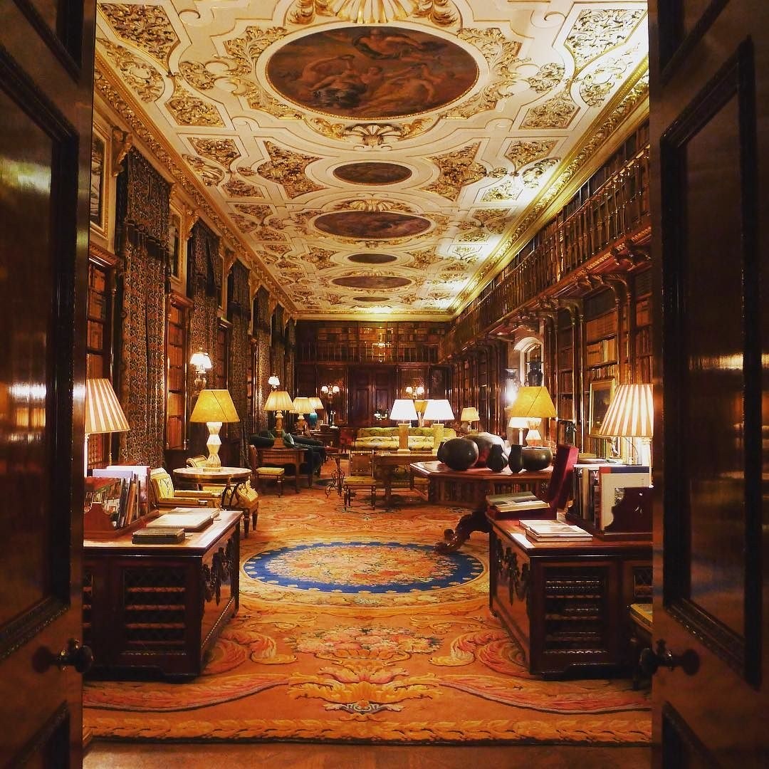 1080x1080, 252 Kb / кабинет, лепнина, фреска, книги, столы, светильники