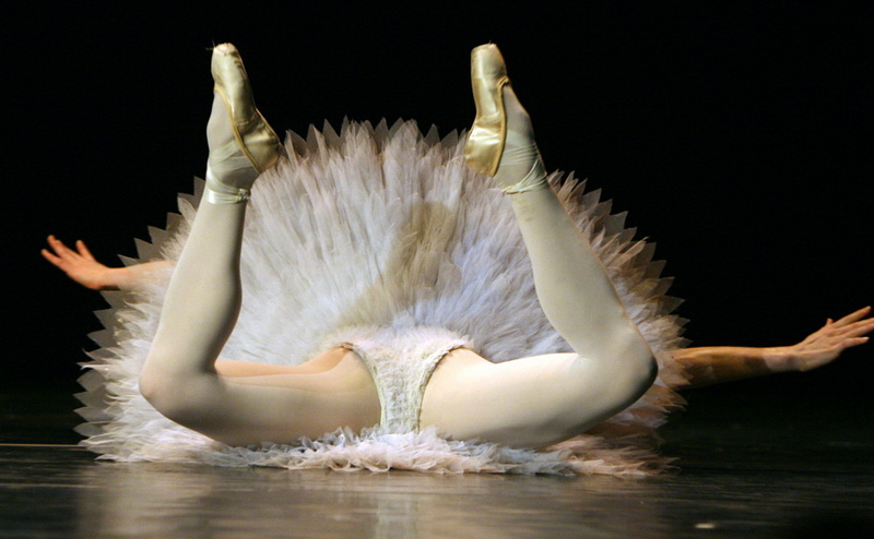 800x494, 175 Kb / балерина, трусы, пачка, пуанты