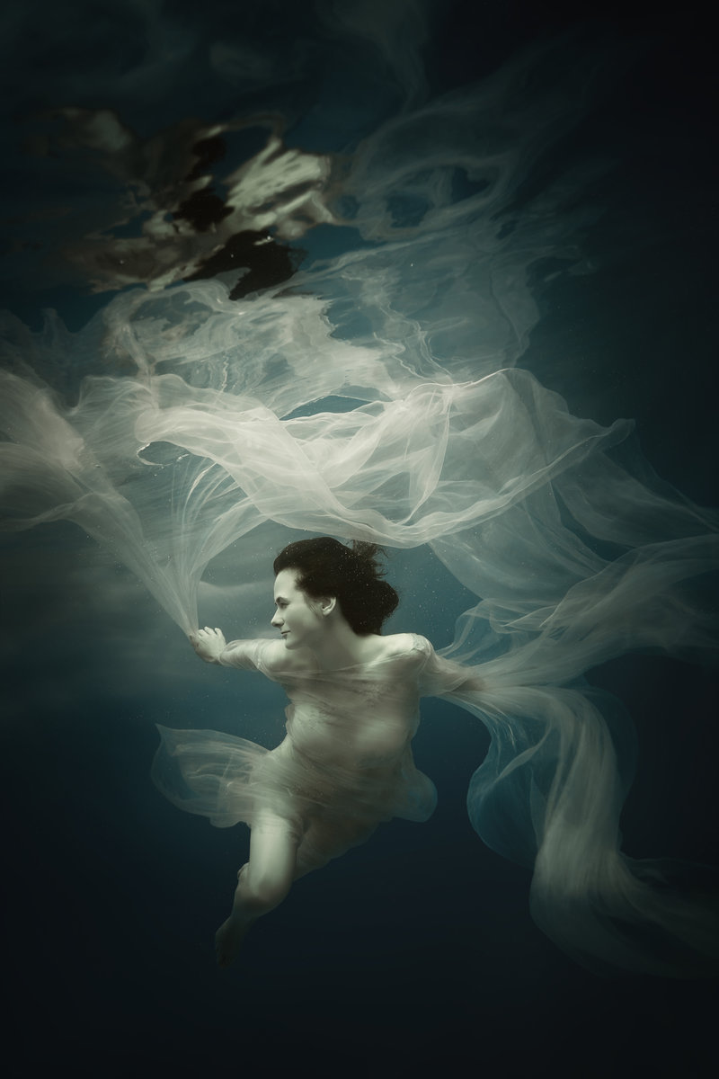 800x1200, 89 Kb / платье, под водой, fly10