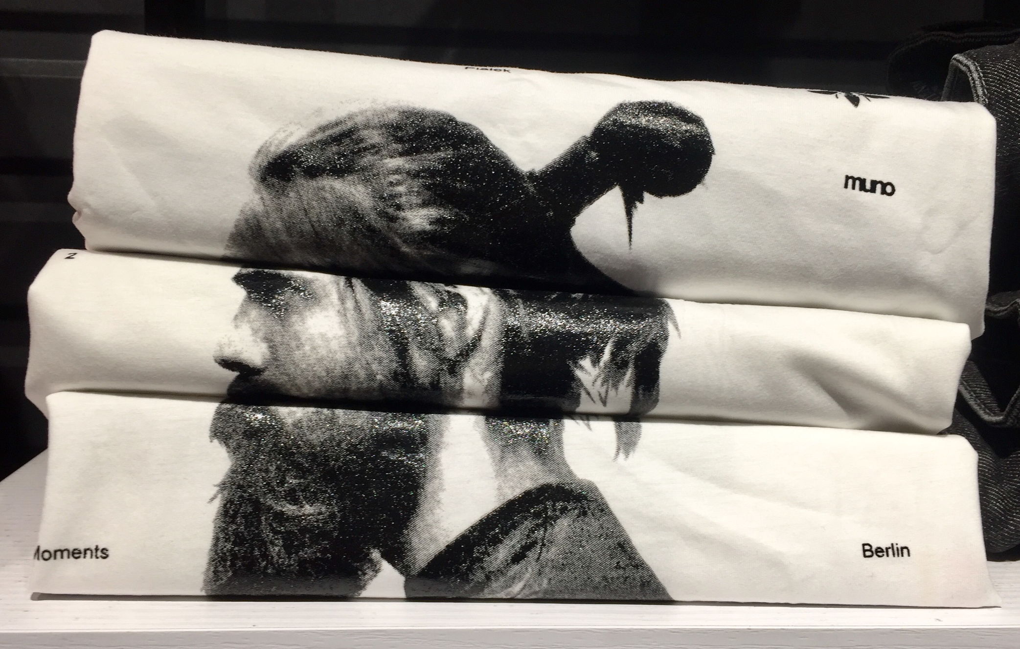 2085x1328, 387 Kb / футболка,полка,принт,борода