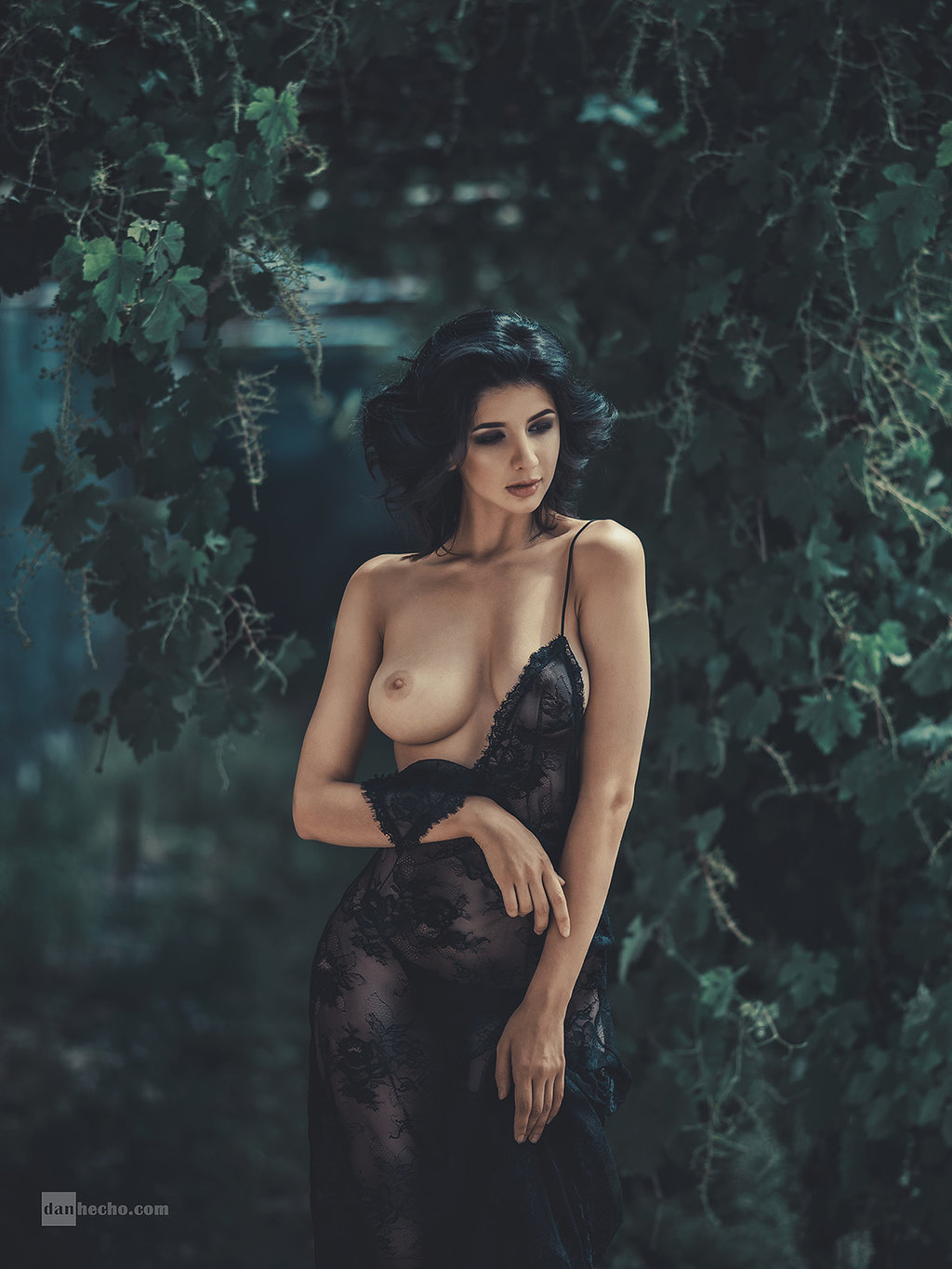 1024x1365, 179 Kb / Софья, брюнетка, хмель, лоза, danhecho