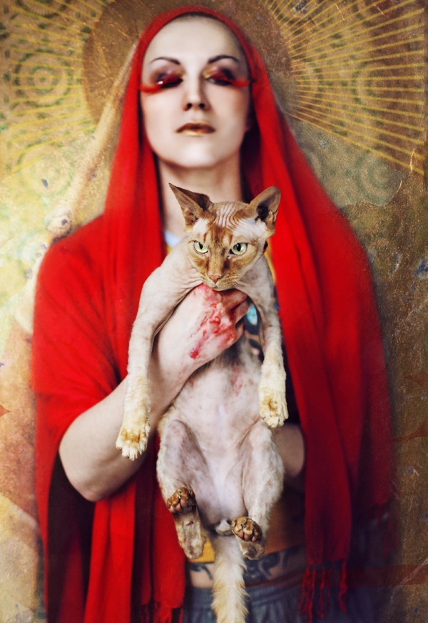 600x874, 112 Kb / девка, нимб, кошак, кровь, икона