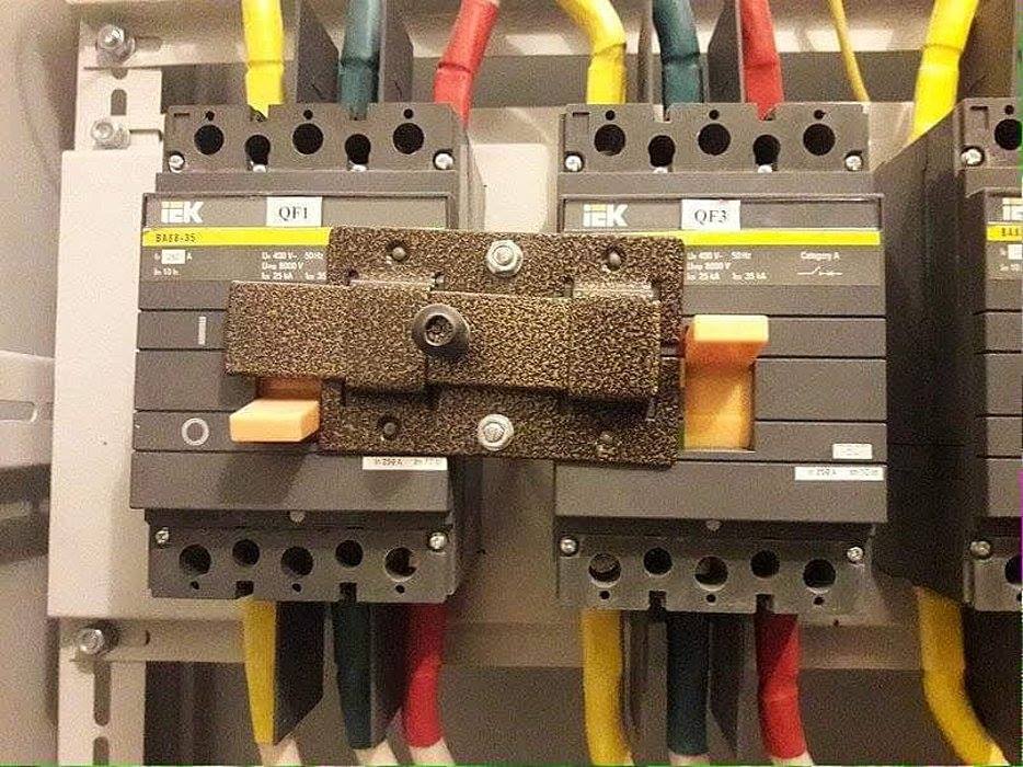 934x700, 131 Kb / вводы, защита от дурака, переключатель