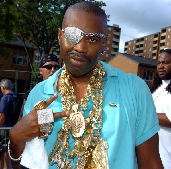 600x593, 98 Kb / сорока, негр