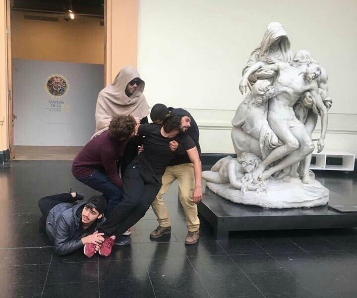 720x601, 61 Kb / косплей, статуя