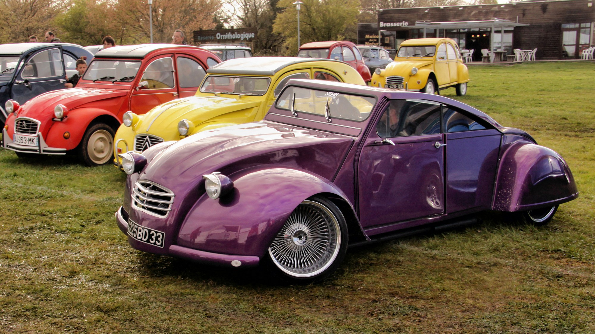 2000x1125, 613 Kb / Citroen 2CV, muscle car, машина