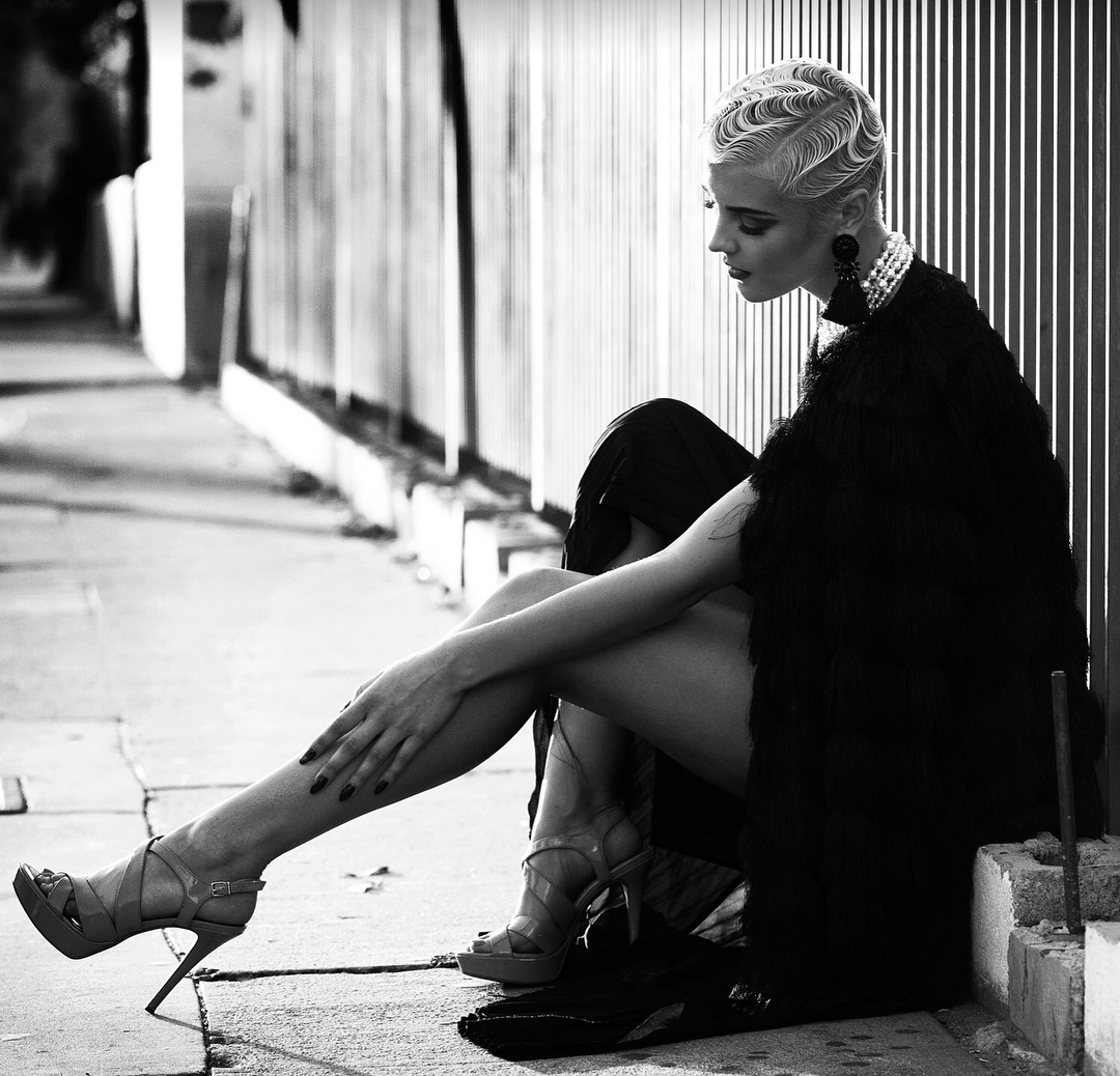 1080x1038, 270 Kb / ретро, ч/б, забор, украшения