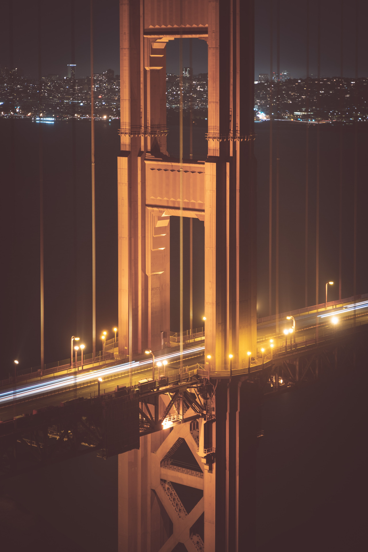 1280x1920, 469 Kb / вантовый, мост, ночь, огни, город, река, опоры, фонари