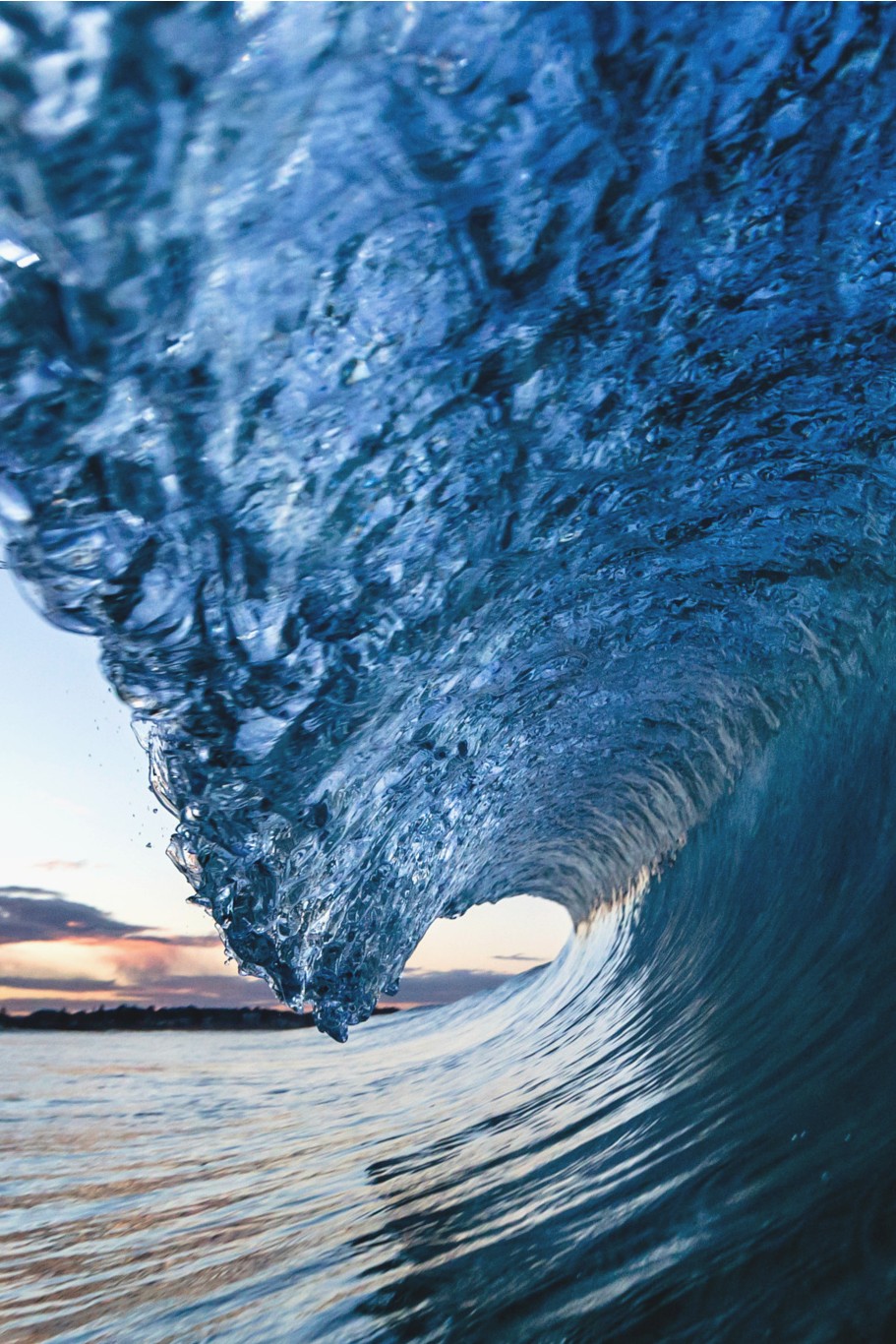 911x1366, 341 Kb / волна, океан, берег, небо, закат