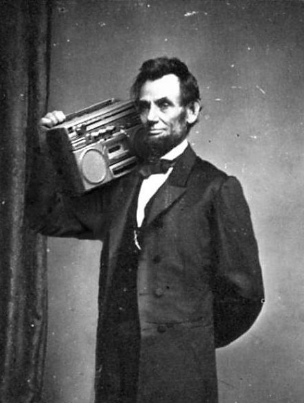 439x582, 55 Kb / линкольн, бык, магнитофон