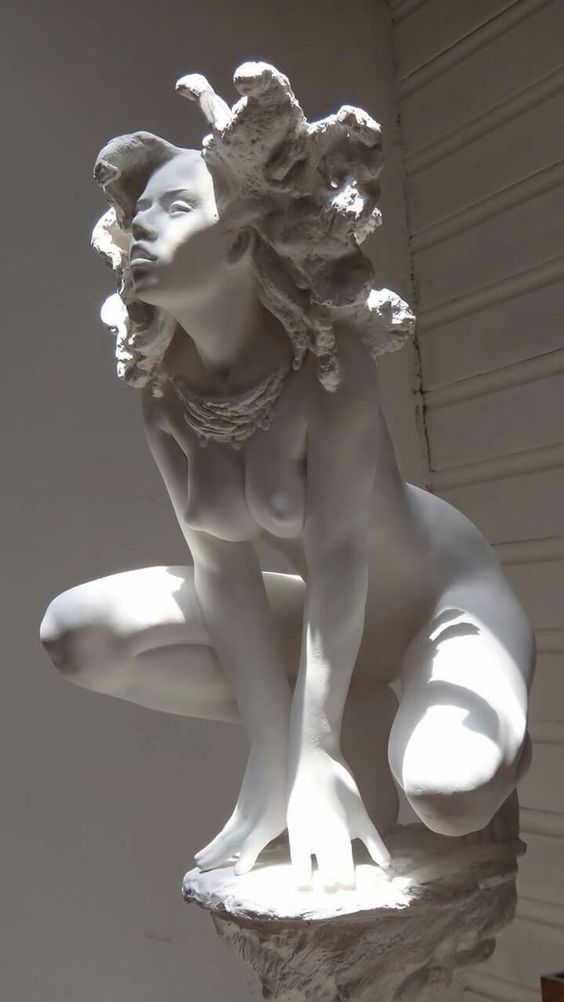 564x1002, 45 Kb / женщина, скульптура