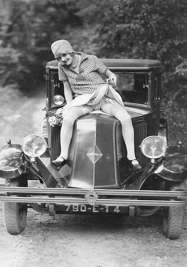 640x912, 140 Kb / автомобиль, женщина, ретро, ч/б