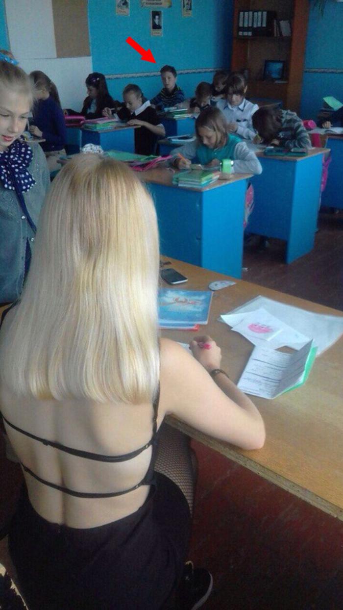 700x1244, 89 Kb / клас, училка, школьники