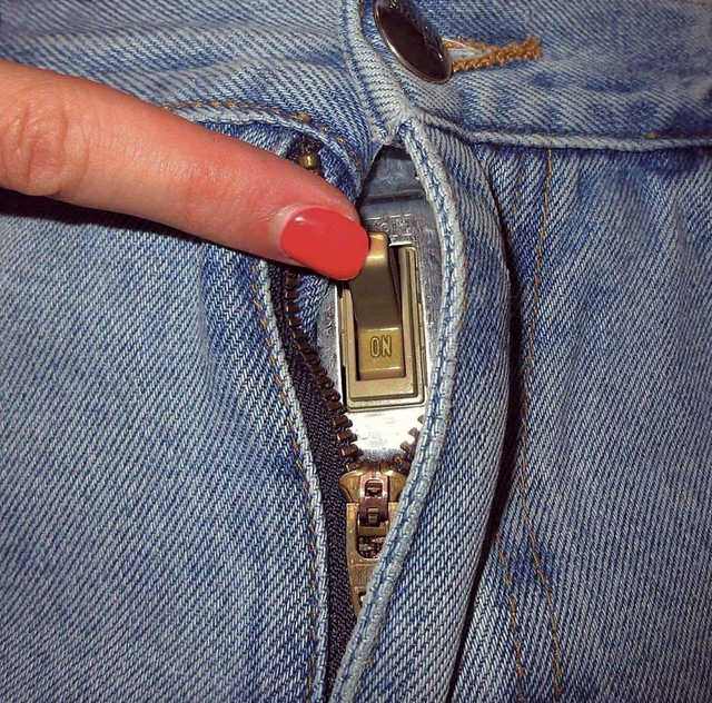 640x632, 107 Kb / джинсы, молния, ширинка, палец, вкл