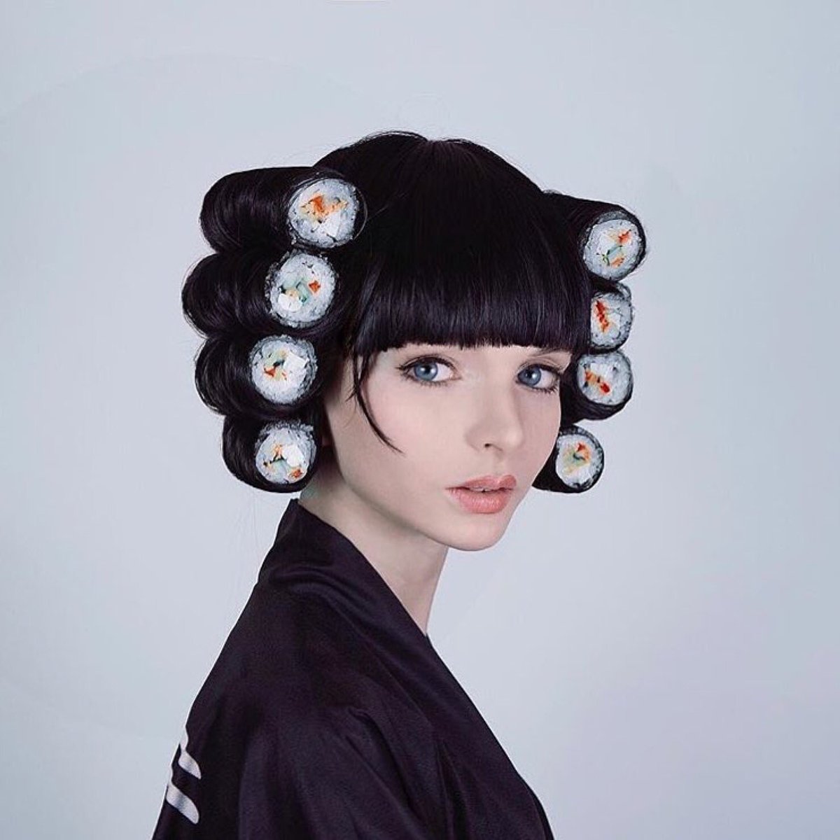 1200x1200, 104 Kb / бигуди, суши, роллы