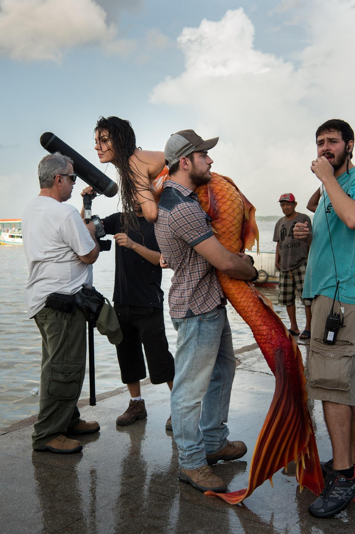 700x1052, 308 Kb / русалка, сьемки