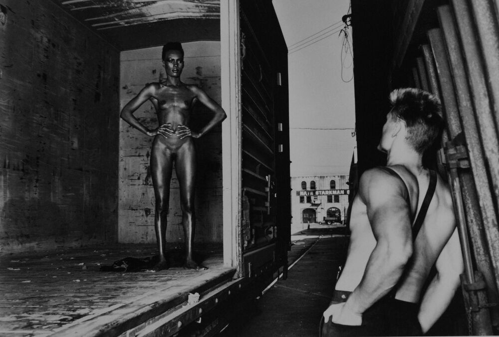 1000x676, 85 Kb / двое, Грейс, Дольф, ч/б