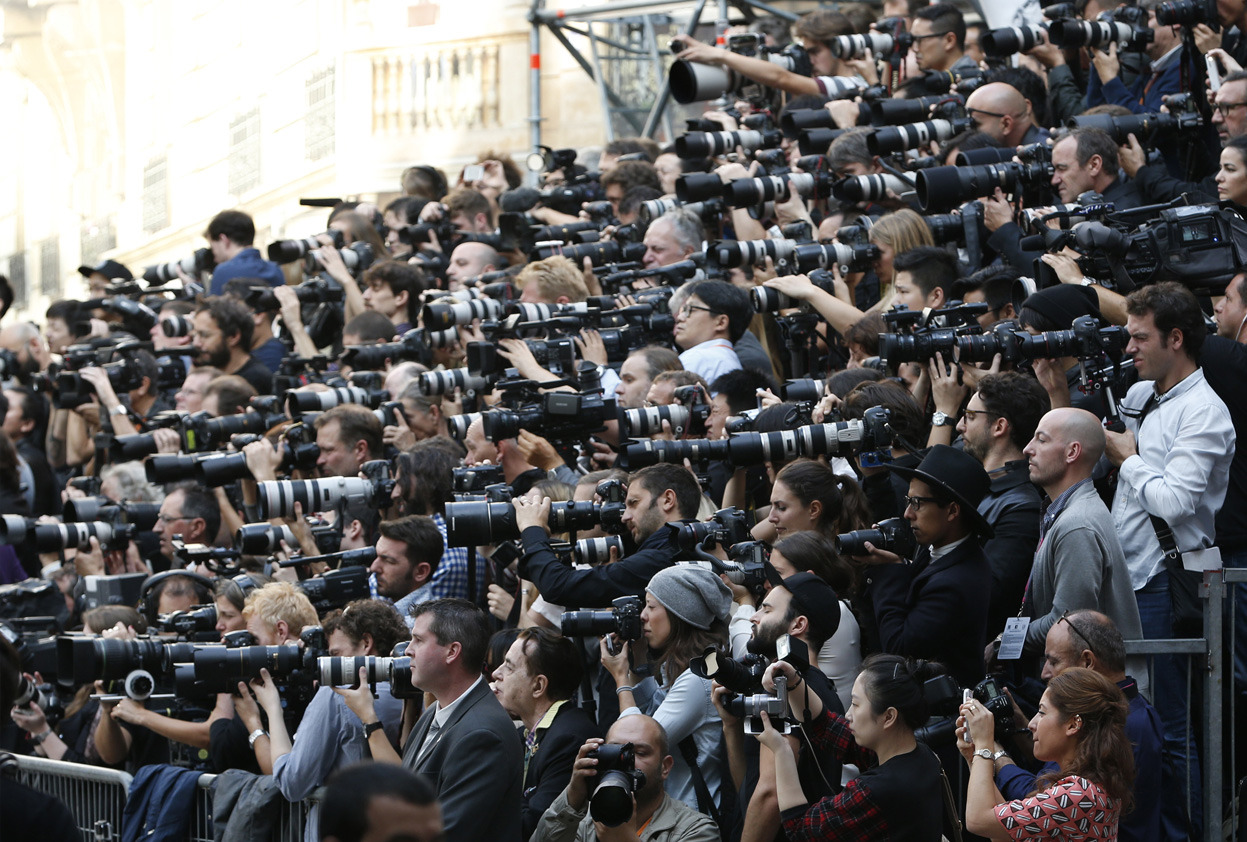 1247x842, 407 Kb / фотограф, объектив, фотоаппарат, съемка, корреспондент