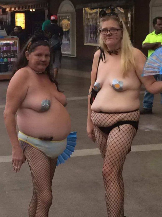 640x854, 104 Kb / девки, колготки, косплей