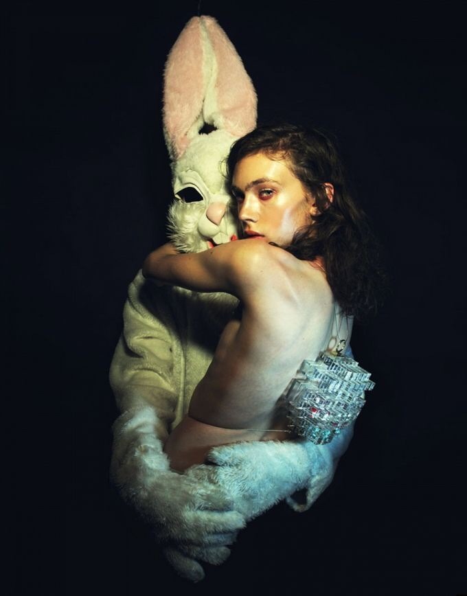 680x868, 55 Kb / кролик, костюм, косплей, обнимашки